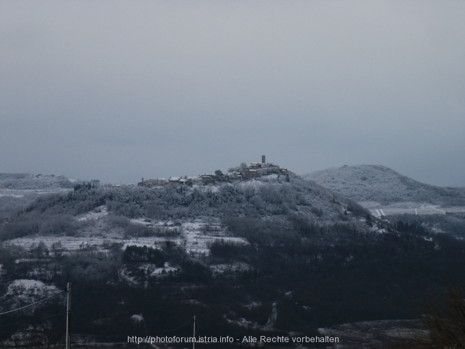 MOTOVUN > Panorama zu Neujahr 2006