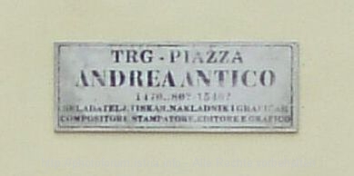 Motovun > Trg Andrea Antico