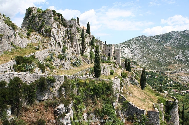 2006-10 < 2.1 Platz - Burgen, Festungen & historische bzw. antike Gebäude in Kroatien > ALEX* > Festung Klis