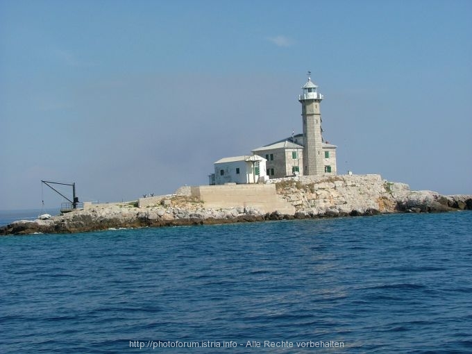 INSEL SV. IVAN NA PUCINI > Leuchtturm vor Rovinj