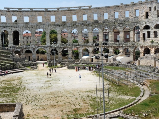 Die Arena im Mai 2009 6