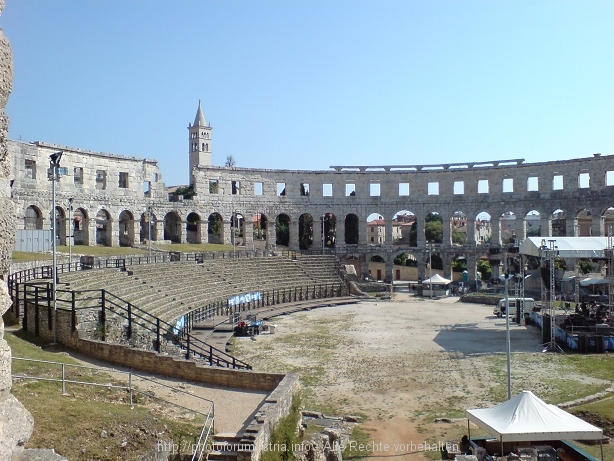 PULA > Amphitheater