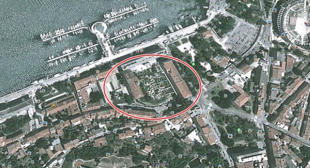 Pula > Ausgrabungsstätte nähe Hafen (Google Earth)