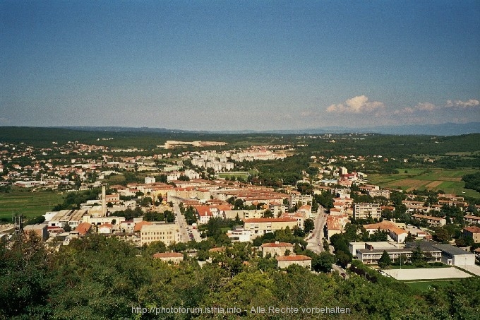 LABIN > Podlabin > Blick von Alt-Labin auf Podlabin