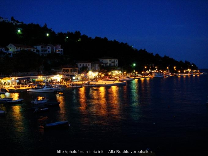 Promenade bei Nacht