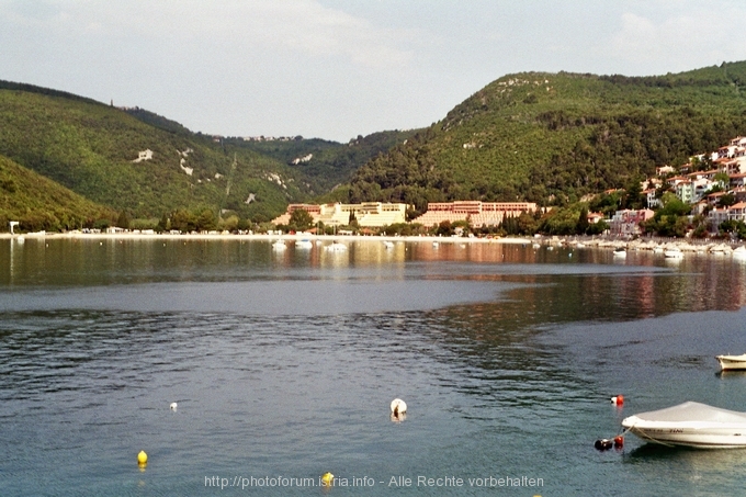 Rabac > Blick auf den Campingplatz und Hotel