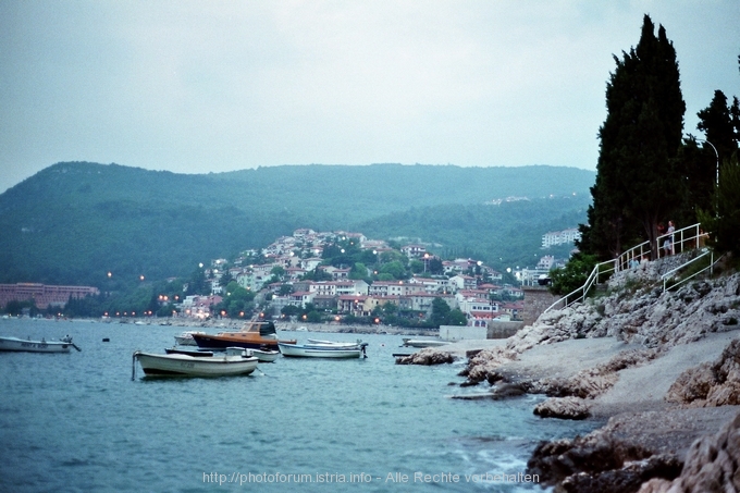 Rabac >in der Dämmerung