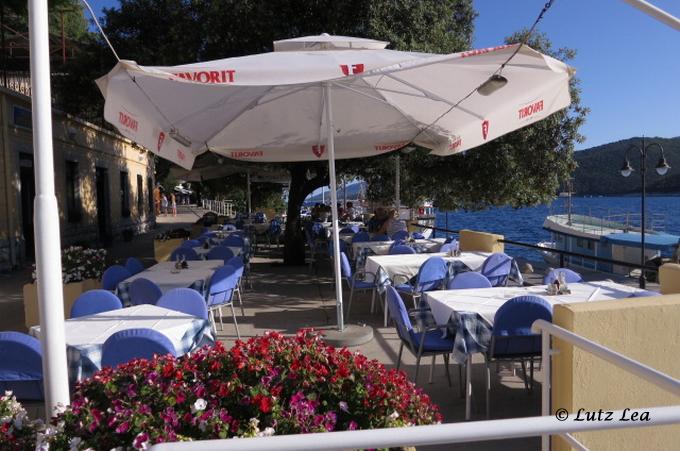 Restaurant mit Blick auf die Bucht>Rabac