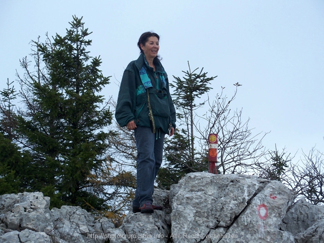 Wanderung auf den Veli Planik 16. rote Röhre mit Gipfelheft