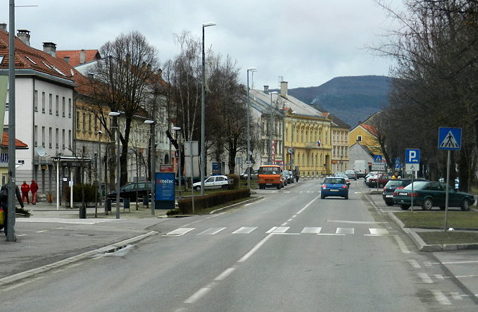 Nationalstraße D50 > OTOCAC