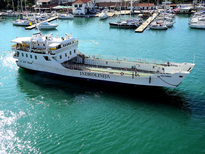 FÄHRE "ŠOLTANKA" in Trogir