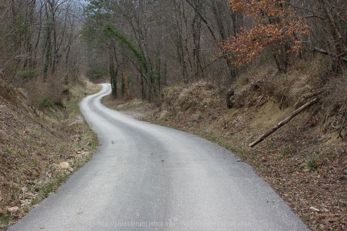 Straße zurück n.Kotli