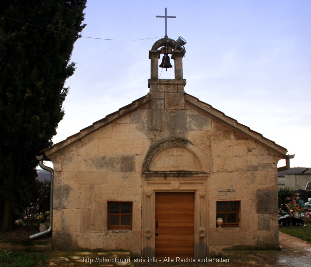 KRINGA > Friedhofskirche