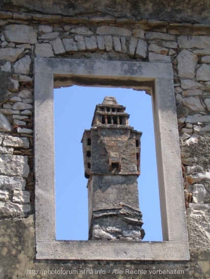 KRSAN > Schornstein im Fenster