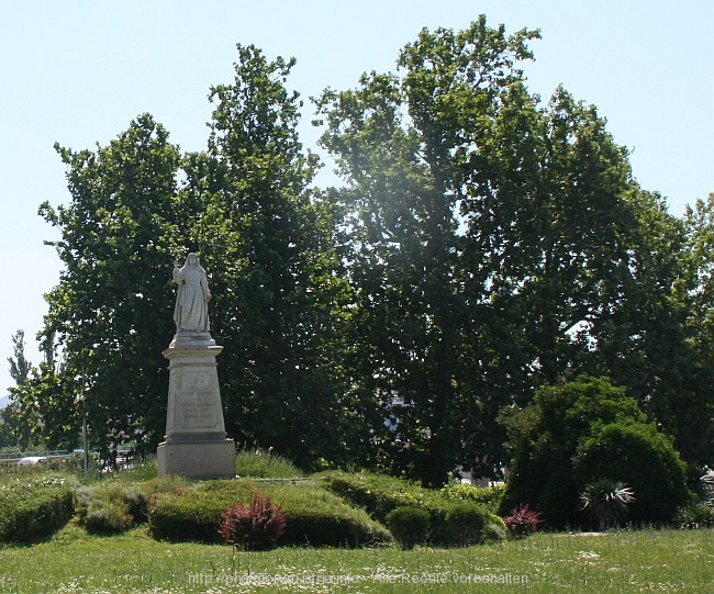 SOLIN > Denkmal - Bildausschnitt