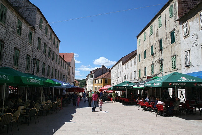 SINJ > Hauptplatz