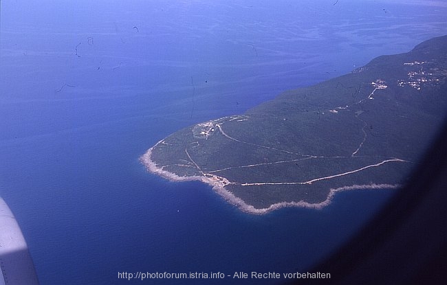 OSTRI RAT > Kroatiens südlichste Landspitze an der Boka Kotorska