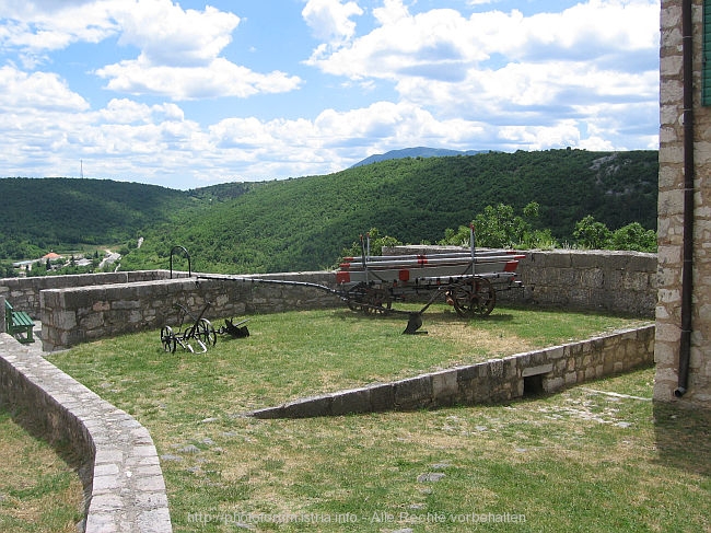 FESTUNG KNIN > Station Belvedere > Landwirtschaftliche Geräte und Wagen