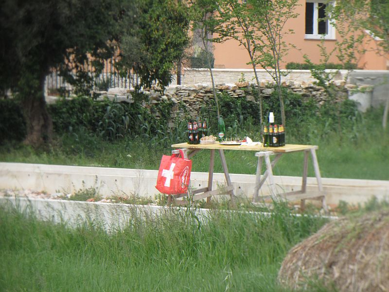 Liznjan Straßenbauarbeiten Bier