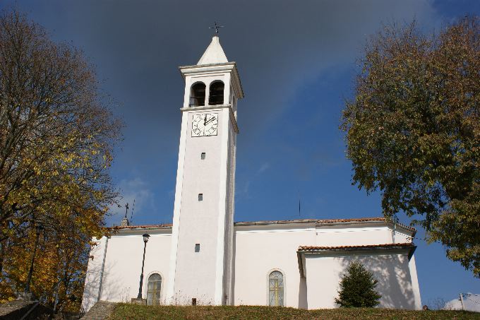 Cerovle Pfarrkirche Himmelfahrt