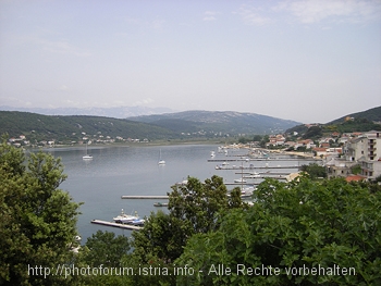 Supetarska Draga > Blick vom Stiegenwirt