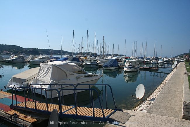 GORNJA SUPETARSKA DRAGA > ACI Marina