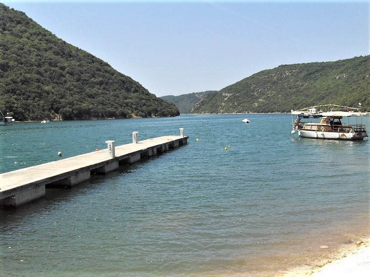 Istrien: LIMSKI FJORD > Im Bereich der Fischgaststätte inlandig 2