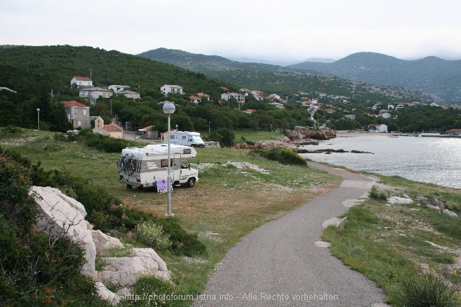 POVILE > Auf dem Campingplatz