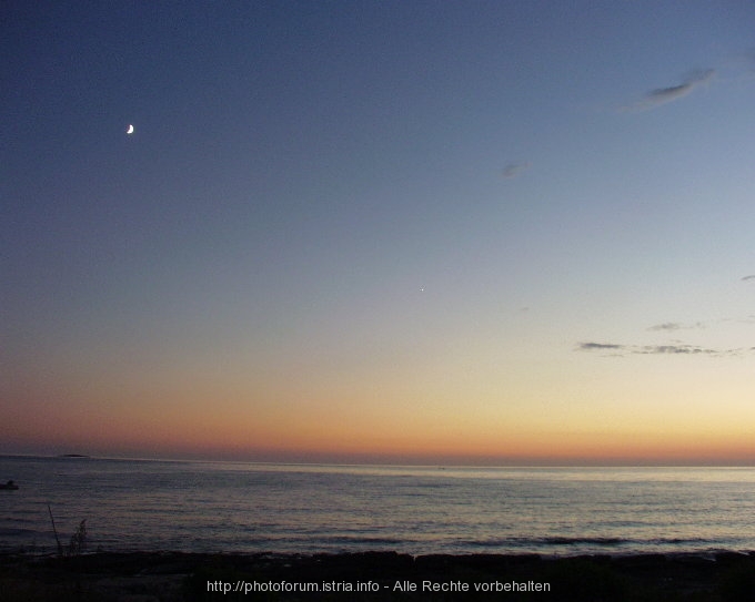 MOND > Mond bei Bale CP Colone