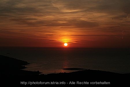 SONNE > Hvar - die Sonne versinkt