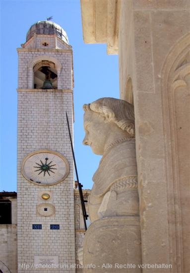 DUBROVNIK > Rolandsäule mit Uhrturm