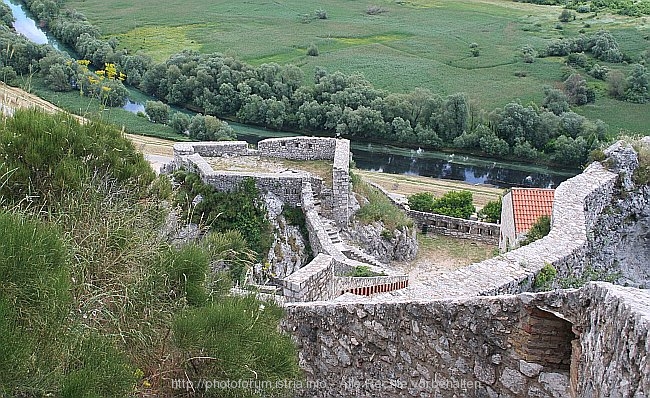 KNIN > Festung Knin mit Blick zur Krka