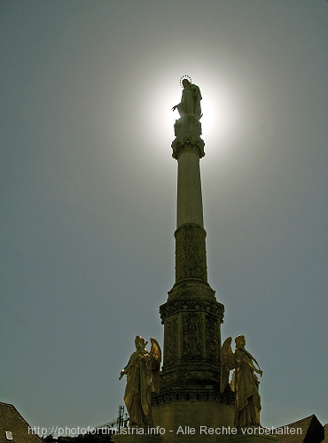 ZAGREB > Madonnenbrunnen > ... im Gegenlicht