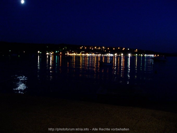 Njivice bei Vollmond