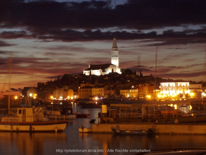 ROVINJ > Hafen Rovinj > Stille kehrt ein