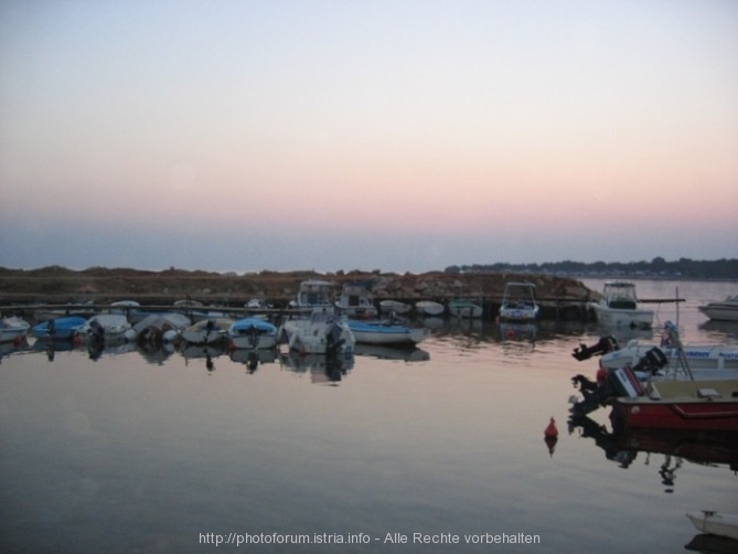 POREC > Aquarius > Marina in der Dämmerung