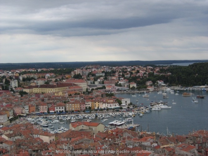 ROVINJ > Marina > der Regen im Anflug