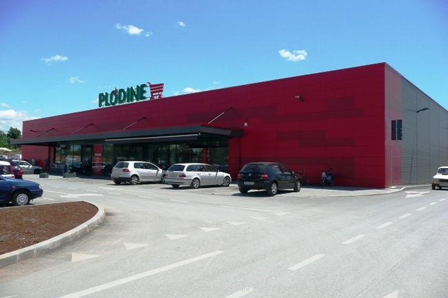 Porec - Supermarkt Plodine