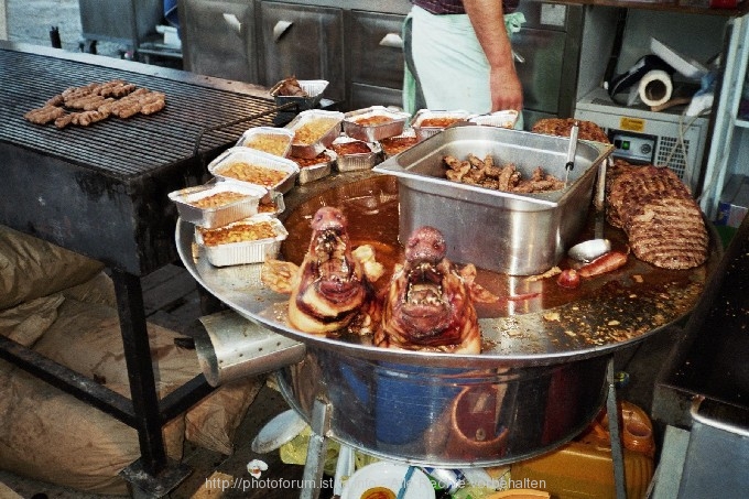 SCHWEINE-ROULETTE > Kroatische Grillspezialitäten>Sommerfest Porec