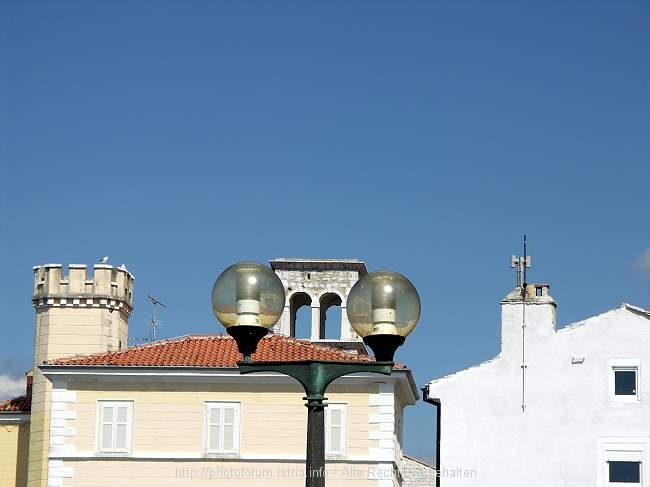 POREC > Altstadt > Straßenleuchten