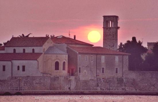 POREC > Abendsonne über der Stadt