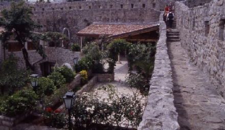 BUDVA > nordöstliche Stadtmauer