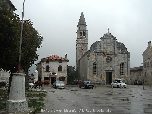 SVETVINCENAT > Pfarrkirche Maria Verkündigung