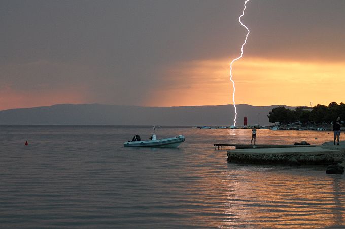 Kvarner: CRES auf Cres > Abendliche Gewitterstimmung