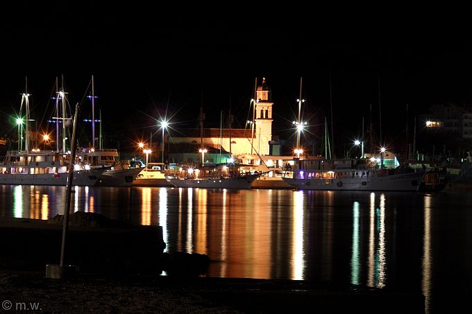 Kvarner: CRES auf Cres > Franziskanerkloster bei Nacht