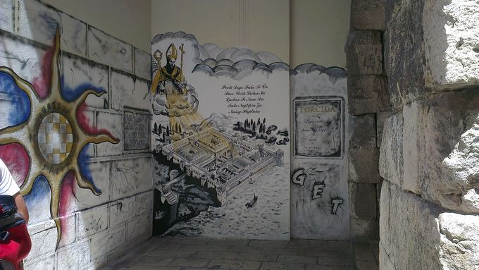 Dalmatien: SPLIT > Wandmalerei