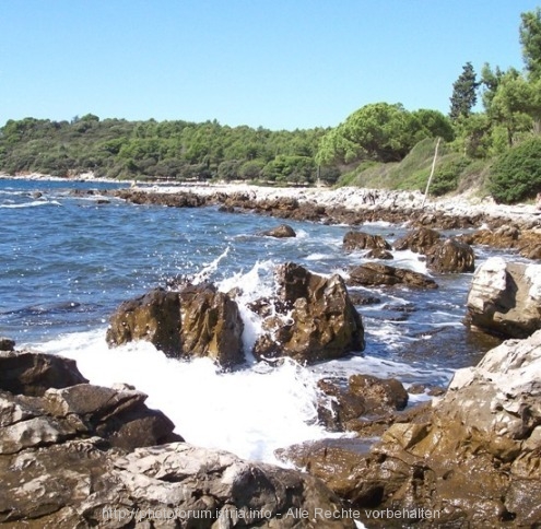 ROVINJ > WASSERSPIELE > Centener > Küste