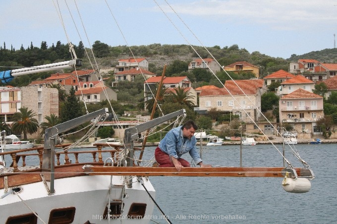 VELA LUKA > Ein Profi am Werk