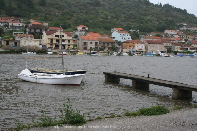 Vela Luka > Land unter > Hafen 2