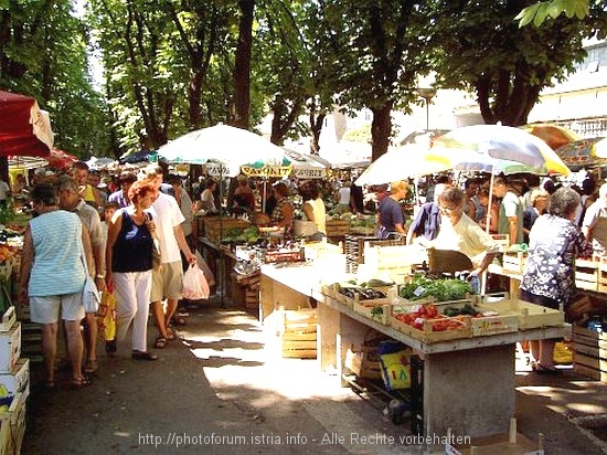 PULA > Markt in Pula